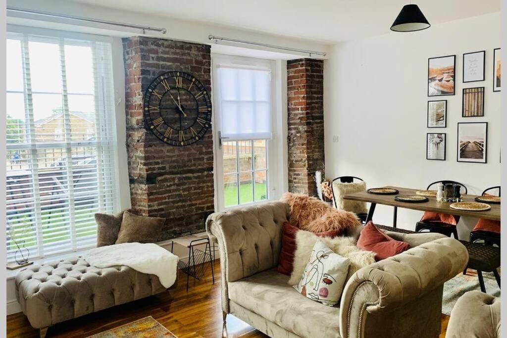 Luxury, Centrally Located 2 Bed Modern Apartment Great Yarmouth Luaran gambar